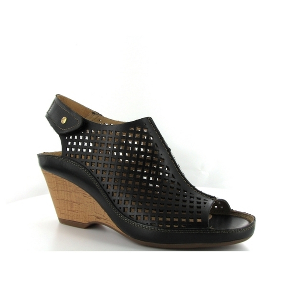 PIKOLINOS Shoes - Pikolinos bare feet and Capri sandals Tan Leather Wedge Size 35 = 4.5, 5 US